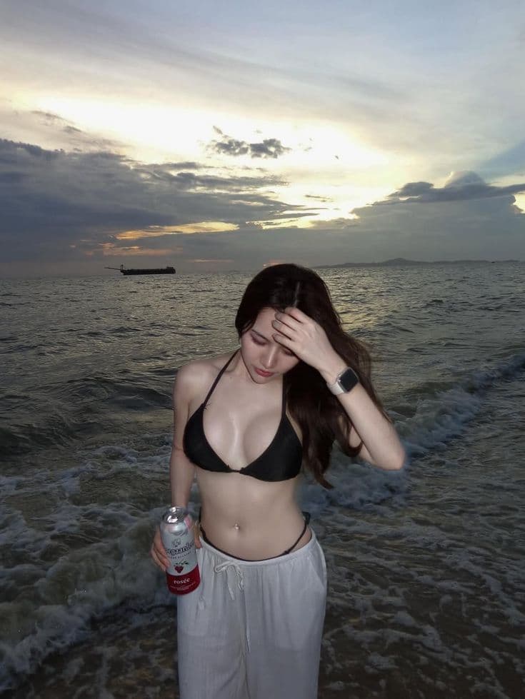 Hande Escort İstanbul - Fotoğraf 1 / 1